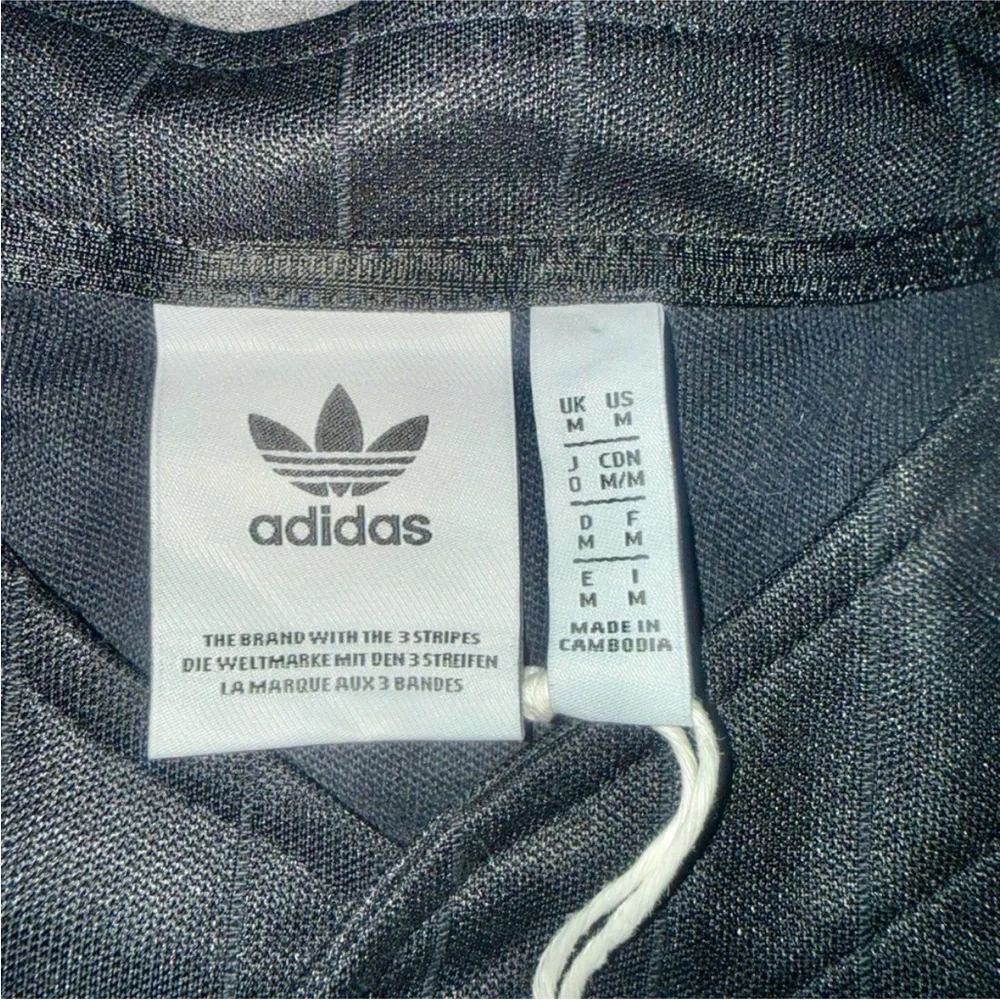 adidas Black Short Sleeve Button-Up Jersey with White Trefoil Logo - Picture 2 of 9